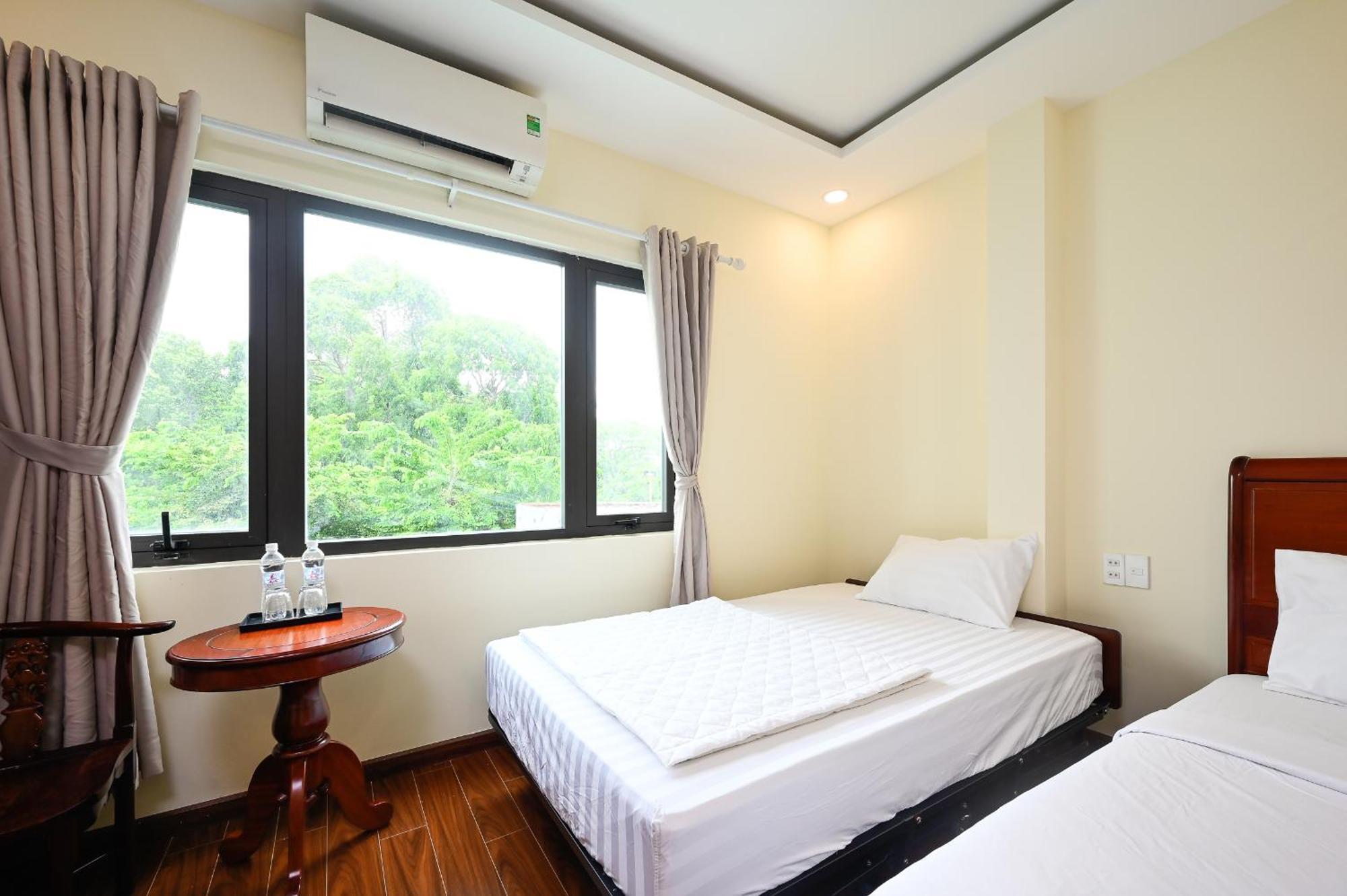 Red Sun Airport Saigon Hotel Ho Chi Minh-staden Exteriör bild